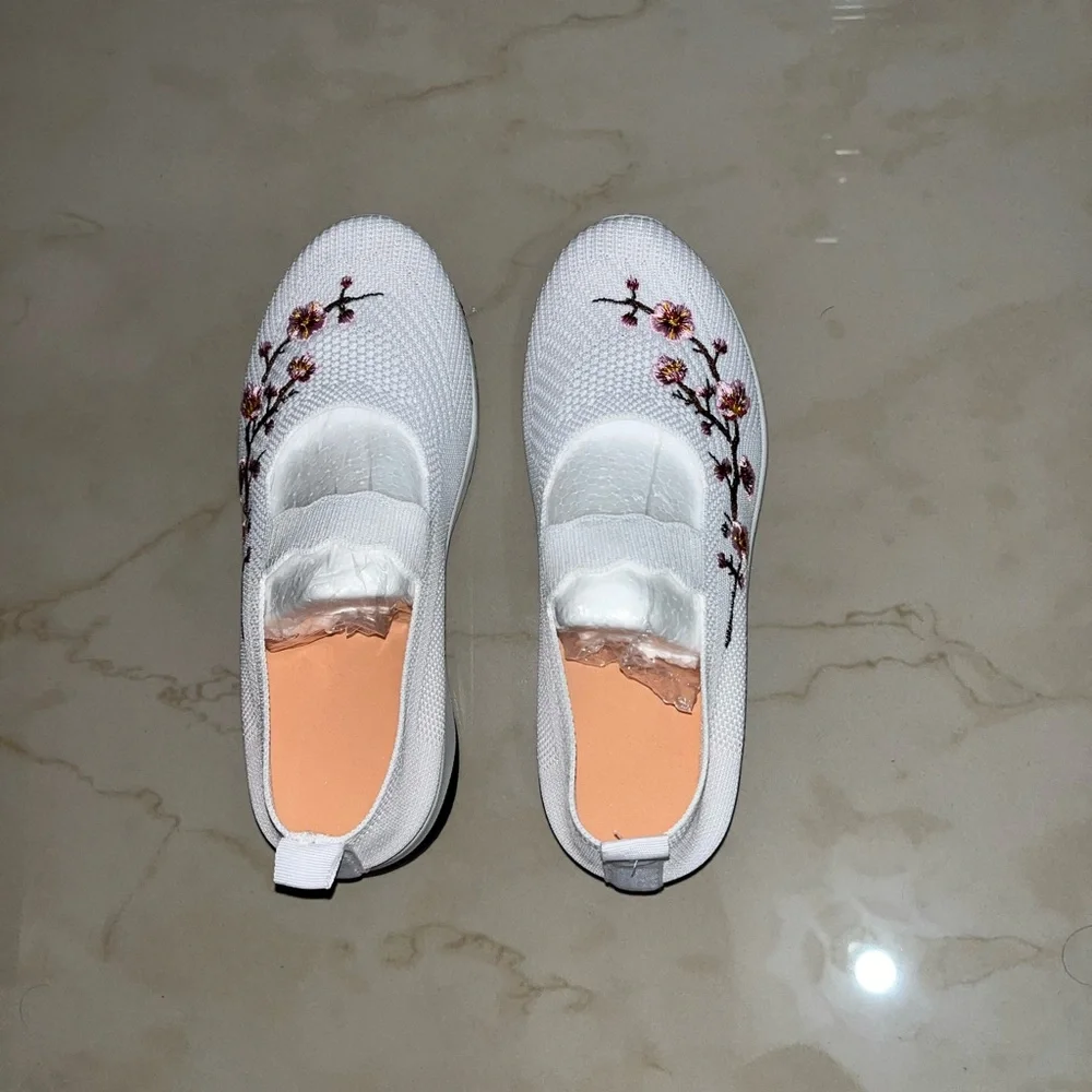 Women's Breathable Mesh Flats - Picture 4 of 5